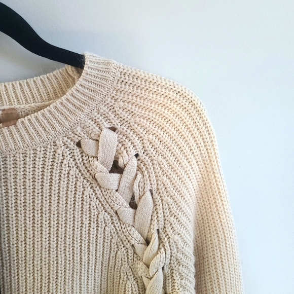 Xs Cream Motion Crew Neck Knit Sweater - Picture 2 of 5